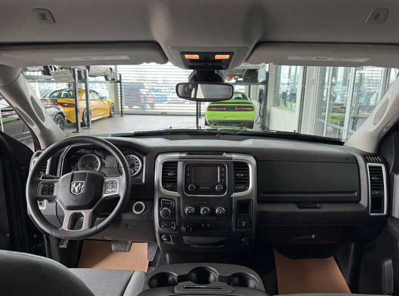 2023 RAM 1500 Classic SLT 4x4 - Photo 6 - Edmonton, AB T5L 2J7