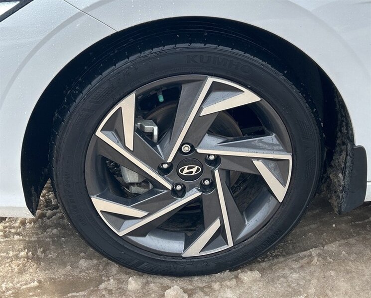 2025 Hyundai ELANTRA Preferred Tech Package - Photo 19 - Edmonton, AB T5L 2J7