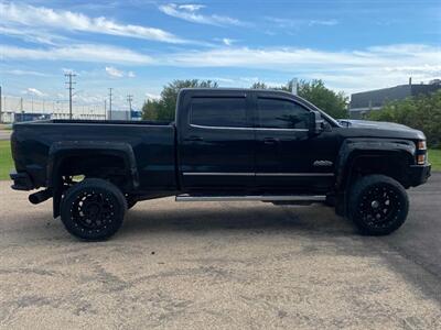 2019 Chevrolet Silverado 2500 High Country 6.6L 8cyl, Diesel - Photo 4 - Edmonton, AB T5L 2J7