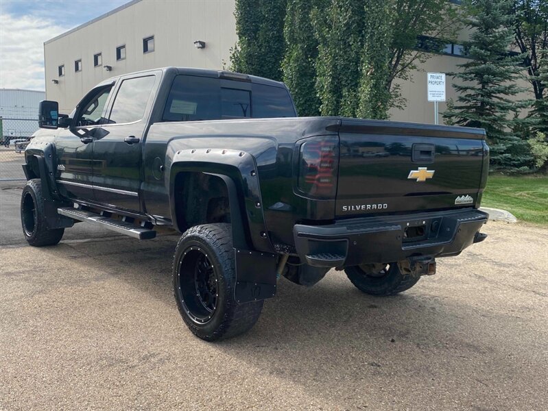 2019 Chevrolet Silverado 2500 High Country 6.6L 8cyl, Diesel - Photo 5 - Edmonton, AB T5L 2J7