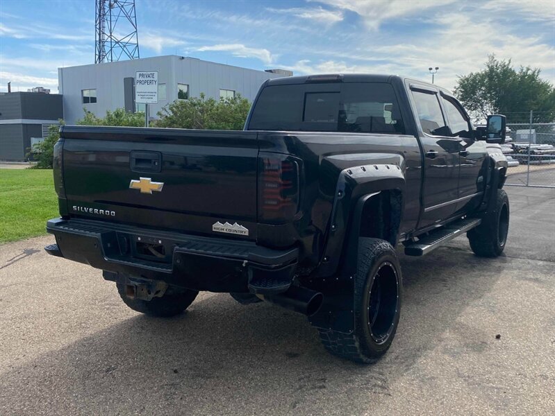 2019 Chevrolet Silverado 2500 High Country 6.6L 8cyl, Diesel - Photo 8 - Edmonton, AB T5L 2J7