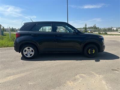 2023 Hyundai Venue Essential   - Photo 7 - Acheson, AB T7X 5A3