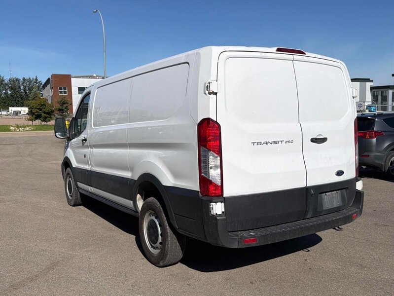 2020 Ford Transit T-250 Cargo Low Rf - Photo 4 - Acheson, AB T7X 5A3