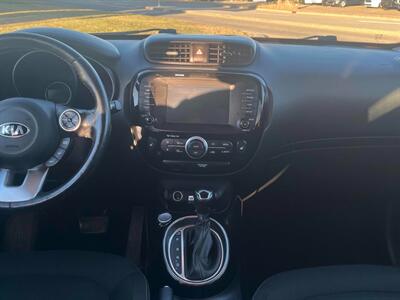 2017 Kia Soul EX   - Photo 9 - Edmonton, AB T5L 2J7