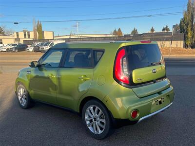 2017 Kia Soul EX   - Photo 3 - Edmonton, AB T5L 2J7