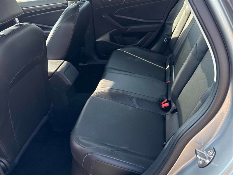 2021 Volkswagen Jetta Highline - Photo 12 - Acheson, AB T7X 5A3