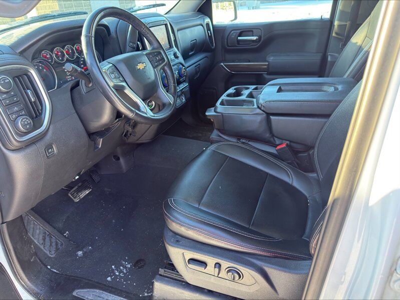 2022 Chevrolet Silverado 1500 Limited LT - Photo 9 - Edmonton, AB T5L 2J7