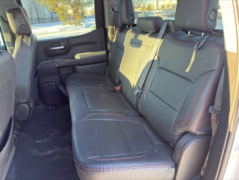 2022 Chevrolet Silverado 1500 Limited LT - Photo 13 - Edmonton, AB T5L 2J7