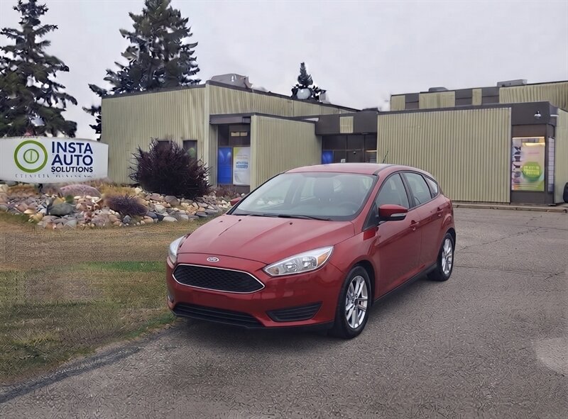 2017 Ford Focus SE   - Photo 1 - Edmonton, AB T5L 2J7
