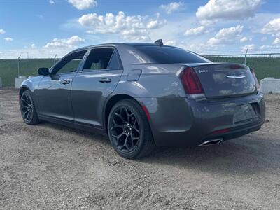 2019 Chrysler 300 Series S - Photo 4 - Acheson, AB T7X 5A3