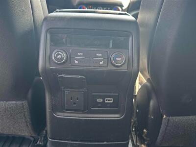2023 GMC Acadia SLT  4x4 - Photo 16 - St Albert, AB T8N 3Z7