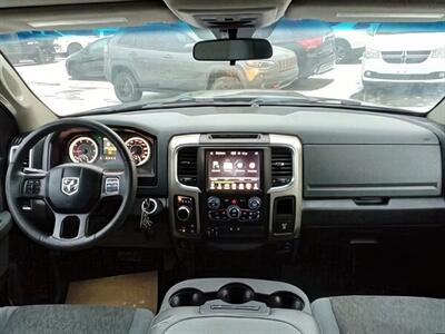 2017 RAM 1500 Express  4x4 - Photo 8 - St Albert, AB T8N 3Z7