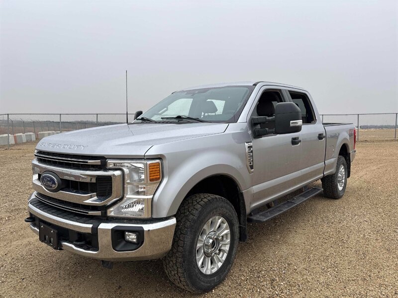 Silver 2022 Ford F-250 Super Duty Pickup Truck 6-Speed Automatic