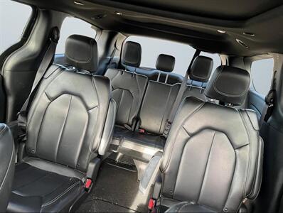 2023 Chrysler Pacifica Touring L Sunroof S package   - Photo 17 - St Albert, AB T8N 3Z7