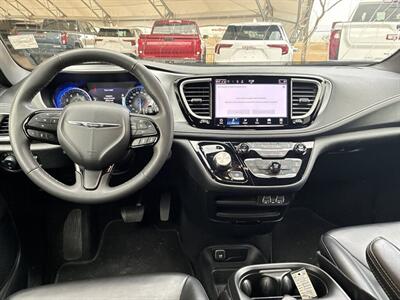 2023 Chrysler Pacifica Touring L Sunroof S package   - Photo 9 - St Albert, AB T8N 3Z7