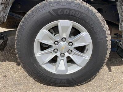 2022 Chevrolet Silverado 1500 EcoTec3 5.3L V8   - Photo 12 - Edmonton, AB T5L 2J7