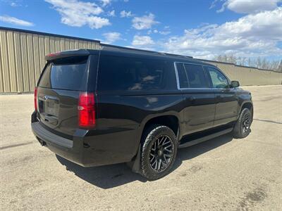 2018 Chevrolet Suburban LS 4x4 - Photo 6 - St Albert, AB T8N 3Z7