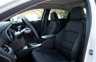 2023 Chevrolet Malibu LT Sunroof Sport Edition   - Photo 9 - St Albert, AB T8N 3Z7