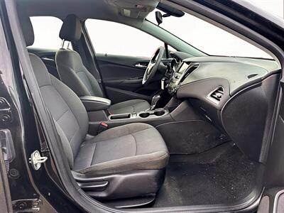 2019 Chevrolet Cruze LS   - Photo 15 - Acheson, AB T7X 5A3