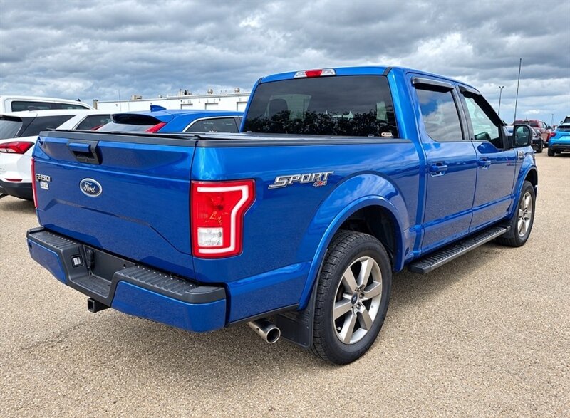 2017 Ford F-150 XLT FX4 5.0L 4x4 - Photo 4 - St Albert, AB T8N 3Z7