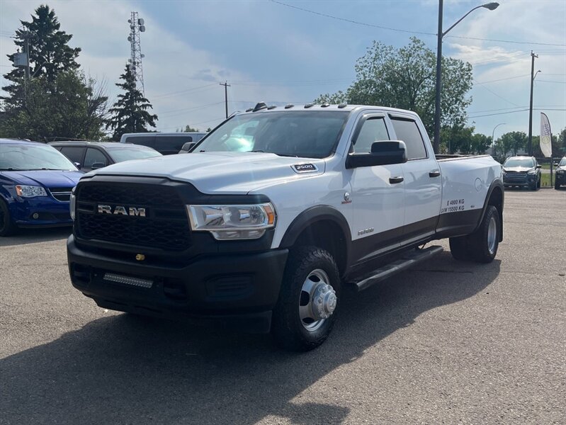2019 RAM 3500 Big Horn Dually Diesel 4x4 - Photo 1 - St Albert, AB T8N 3Z7