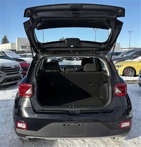 2024 Hyundai VENUE Preferred   - Photo 8 - St Albert, AB T8N 3Z7