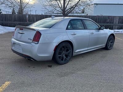 2022 Chrysler 300 Series S - Photo 6 - Acheson, AB T7X 5A3