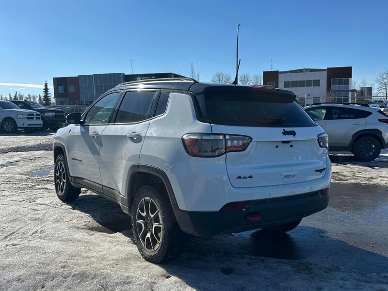 2024 Jeep Compass Trailhawk 4x4 - Photo 4 - Acheson, AB T7X 5A3