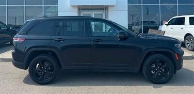 2023 Jeep Grand Cherokee Limited Black Pack  4x4 - Photo 5 - St Albert, AB T8N 3Z7