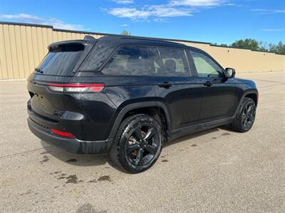 2023 Jeep Grand Cherokee Limited Black Pack  4x4 - Photo 8 - St Albert, AB T8N 3Z7