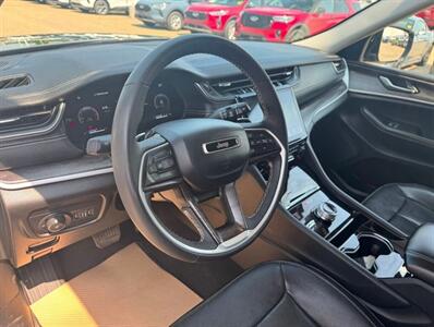 2023 Jeep Grand Cherokee Limited Black Pack  4x4 - Photo 10 - St Albert, AB T8N 3Z7