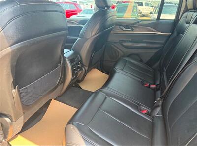 2023 Jeep Grand Cherokee Limited Black Pack  4x4 - Photo 20 - St Albert, AB T8N 3Z7