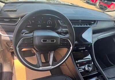 2023 Jeep Grand Cherokee Limited Black Pack  4x4 - Photo 12 - St Albert, AB T8N 3Z7