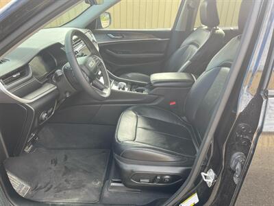 2023 Jeep Grand Cherokee Limited Black Pack  4x4 - Photo 11 - St Albert, AB T8N 3Z7