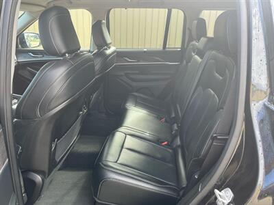 2023 Jeep Grand Cherokee Limited Black Pack  4x4 - Photo 16 - St Albert, AB T8N 3Z7