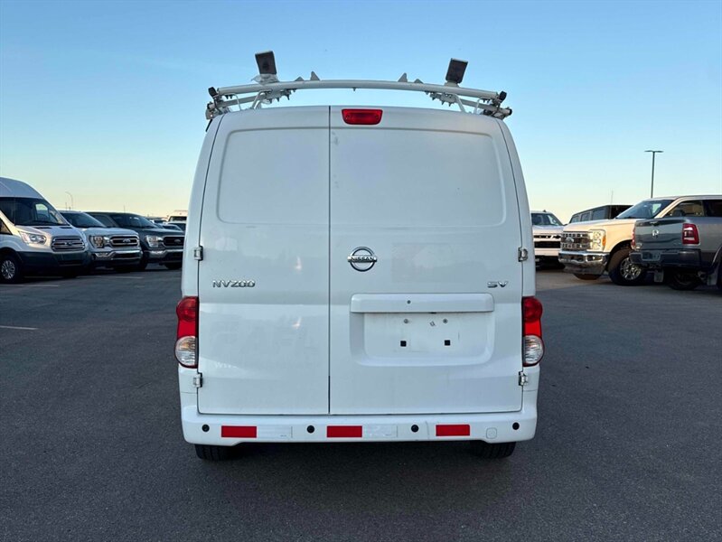 2017 Nissan NV200 SV - Photo 5 - Edmonton, AB T5L 2J7