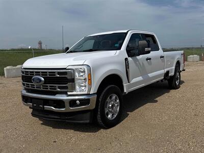 2023 Ford F-350 Super Duty XLT 7.3L LB  4x4 Truck