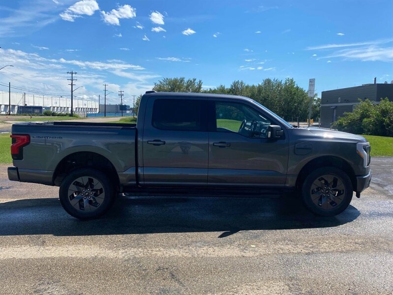 2022 Ford F-150 Lightning Pro Electric - Photo 5 - Edmonton, AB T5L 2J7