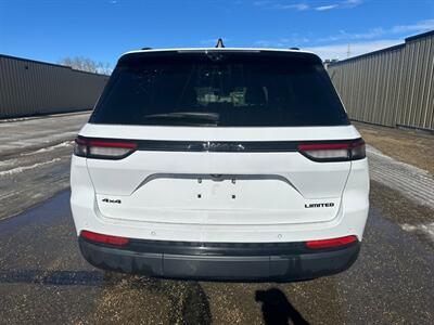 2024 Jeep Grand Cherokee Limited 4x4 - Photo 8 - St Albert, AB T8N 3Z7