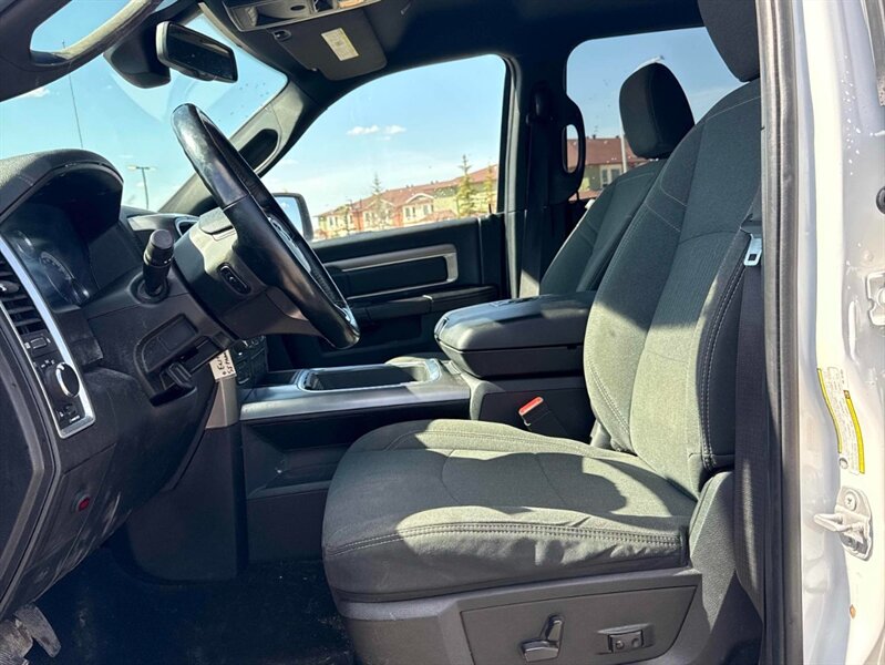 2021 RAM 1500 SLT WARLOCK HEMI 5.7L V8 - Photo 9 - Edmonton, AB T5L 2J7