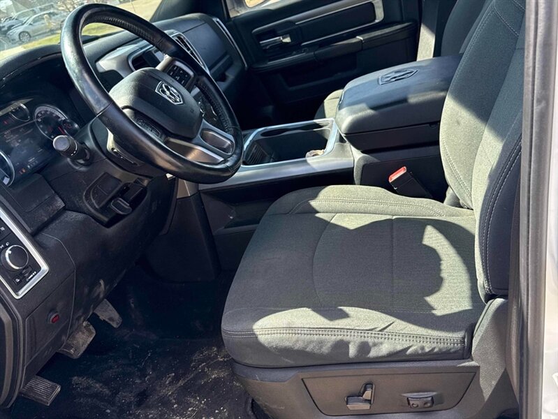 2021 RAM 1500 SLT WARLOCK HEMI 5.7L V8 - Photo 8 - Edmonton, AB T5L 2J7