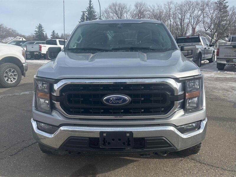 2023 Ford F-150 XLT 5.0L 4x4 - Photo 4 - St Albert, AB T8N 3Z7