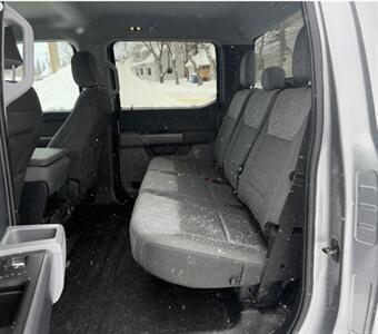 2023 Ford F-150 XLT 5.0L 4x4 - Photo 17 - St Albert, AB T8N 3Z7