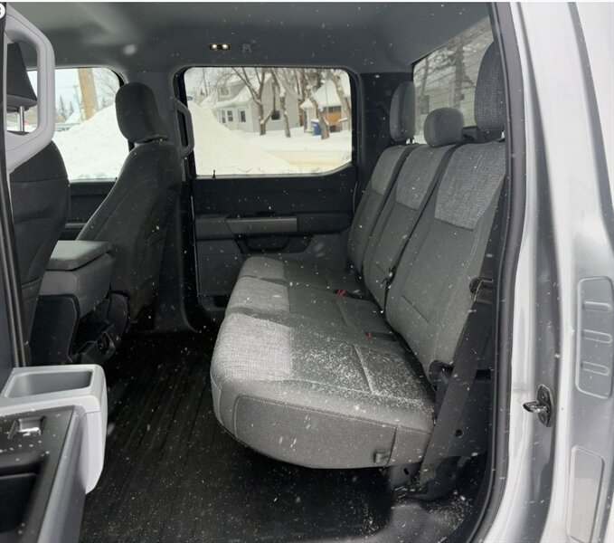 2023 Ford F-150 XLT 5.0L 4x4 - Photo 17 - St Albert, AB T8N 3Z7