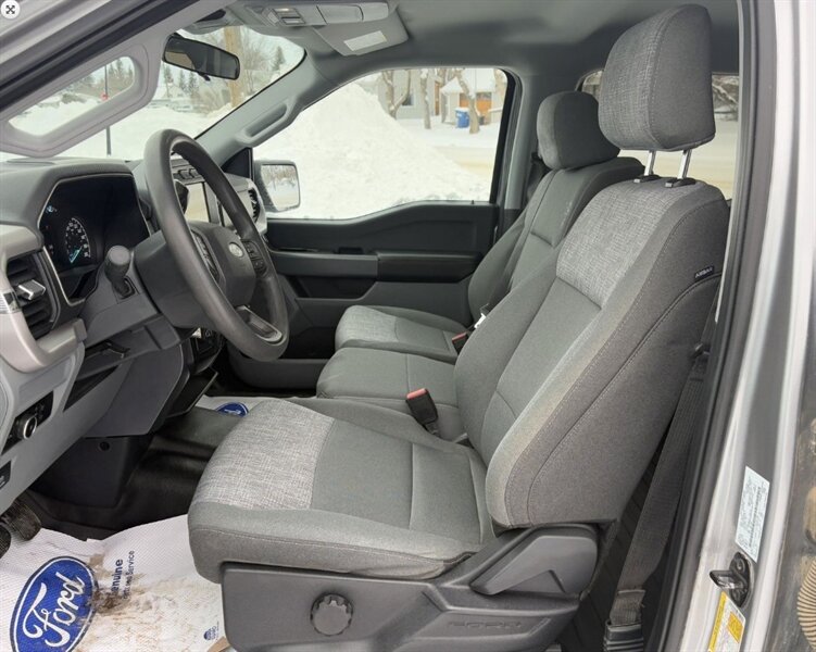2023 Ford F-150 XLT 5.0L 4x4 - Photo 9 - St Albert, AB T8N 3Z7