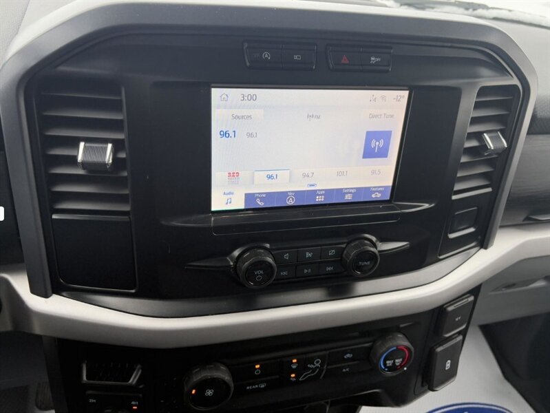2023 Ford F-150 XLT 5.0L 4x4 - Photo 10 - St Albert, AB T8N 3Z7