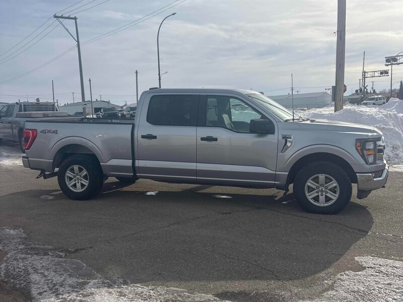 2023 Ford F-150 XLT 5.0L 4x4 - Photo 3 - St Albert, AB T8N 3Z7