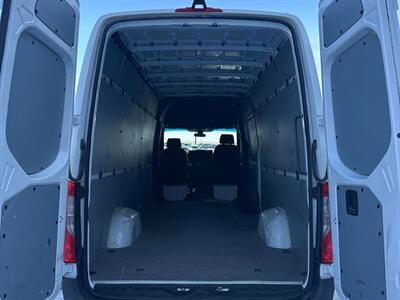 2025 Mercedes-Benz Sprinter 2500 Cargo High Roof Diesel   - Photo 12 - Acheson, AB T7X 5A3