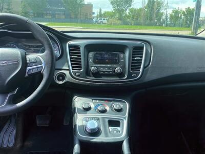 2016 Chrysler 200 LX   - Photo 7 - Acheson, AB T7X 5A3