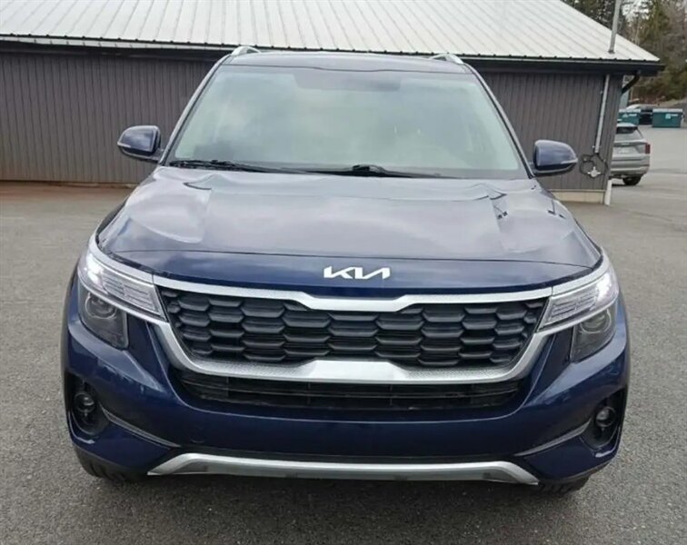 2023 Kia Seltos LX AWD - Photo 3 - St Albert, AB T8N 3Z7